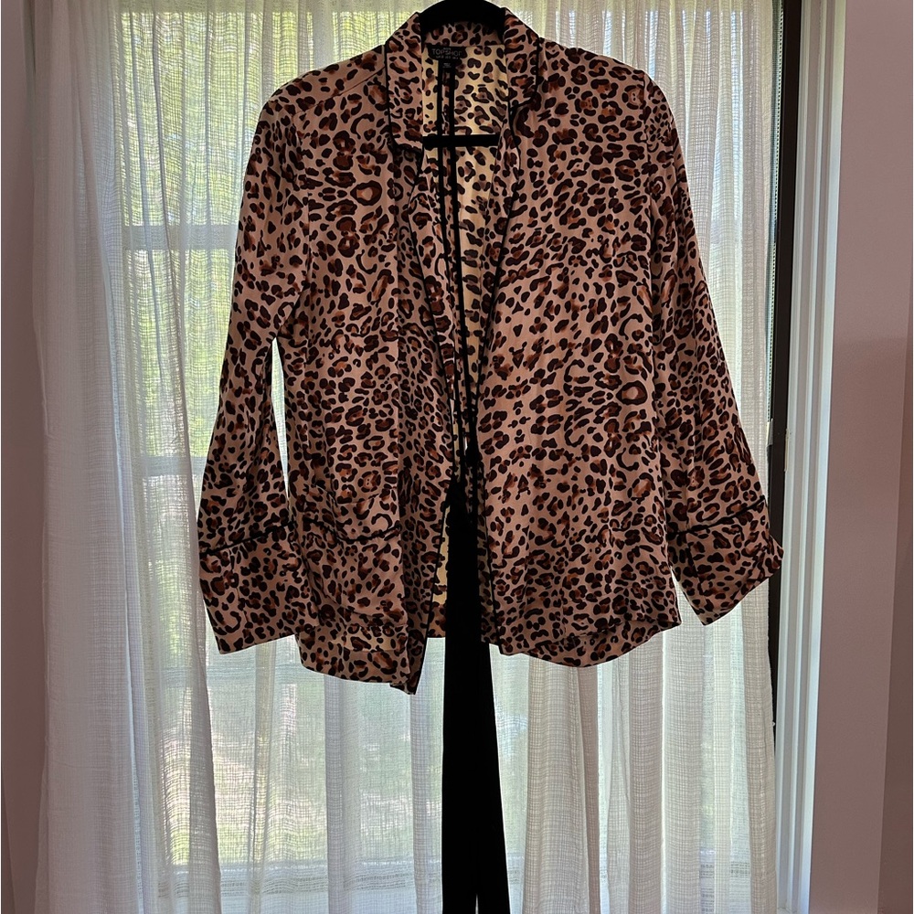 TOPSHOP Leopard silky smoking jacket size 0